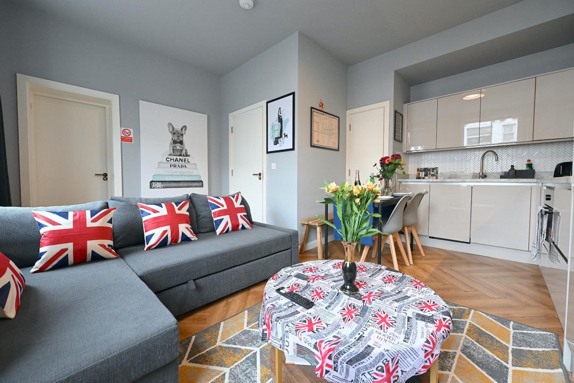 1 Bedroom Flat In Wood Green Piccadilly Line 런던 외부 사진
